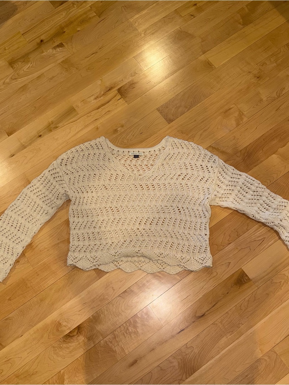 American Eagle S beige knitted sweater only worn a few times!!